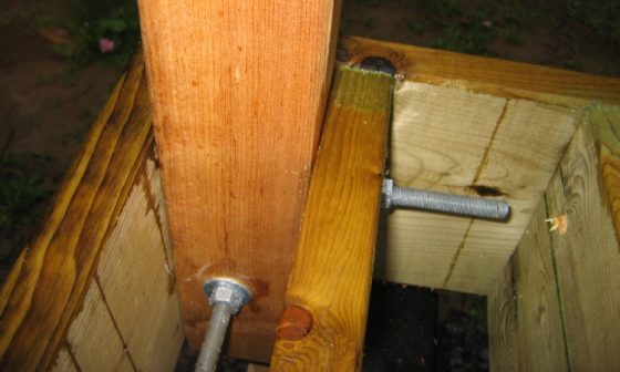 Deck Railing Post Spacing: Guidelines and Code Requirements